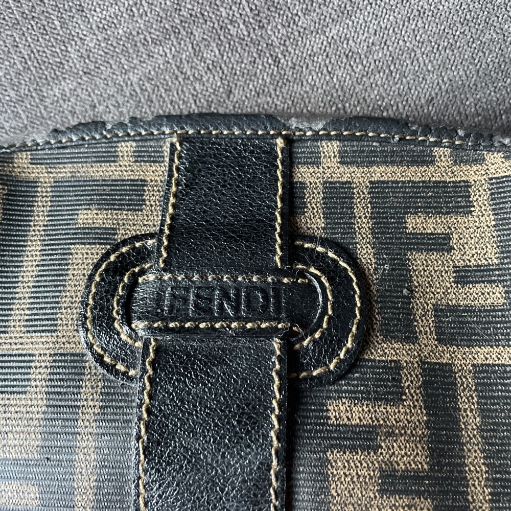 Fendi purse - Picture 2 of 4
